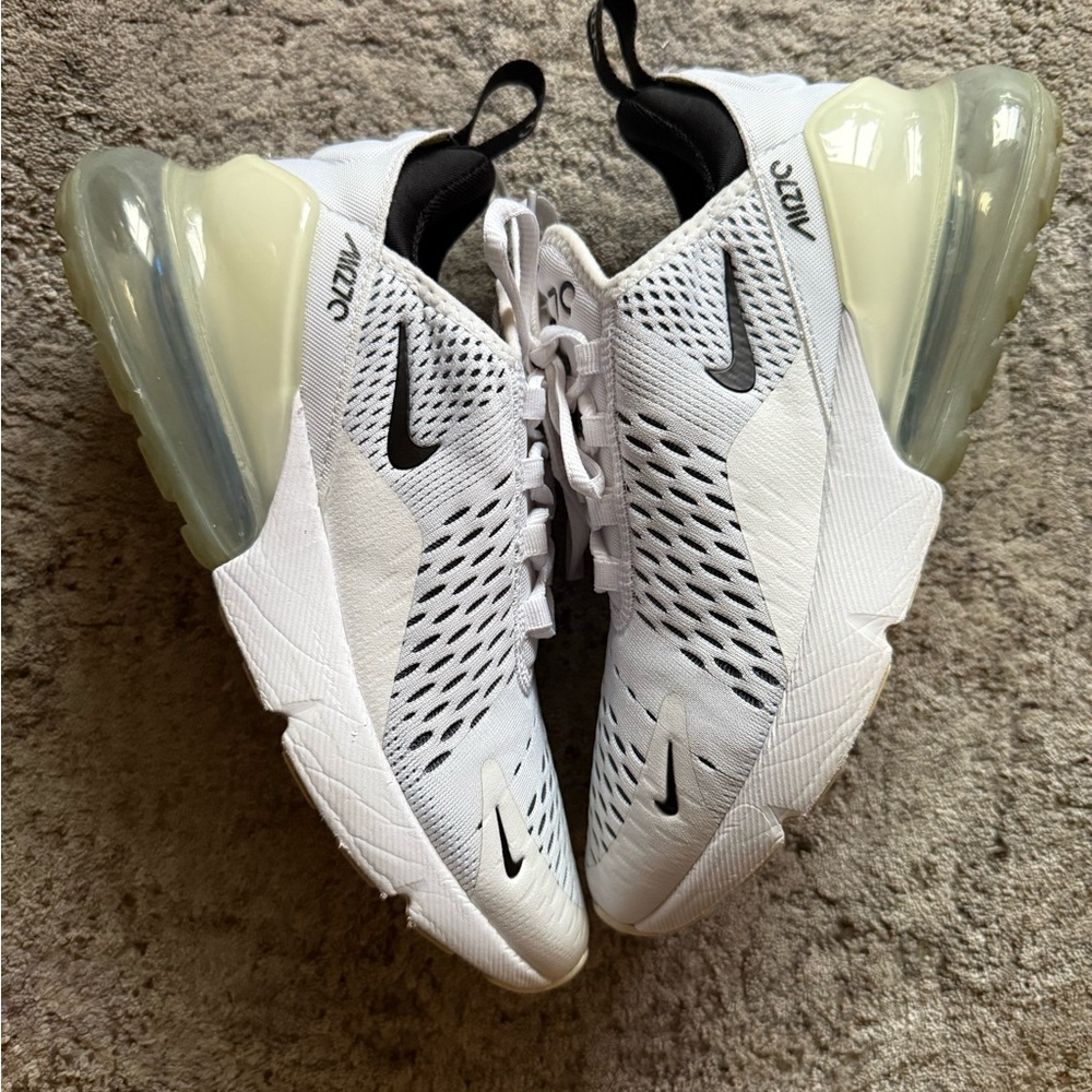 Nike Air Max 270 womens 7